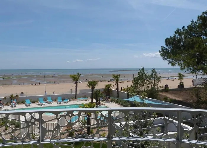 Luxe 2 Chambres, Balcon, Acces Plage, Piscine, Animaux Admis, Parking - Fr-1-194-236 * La Tranche-sur-Mer